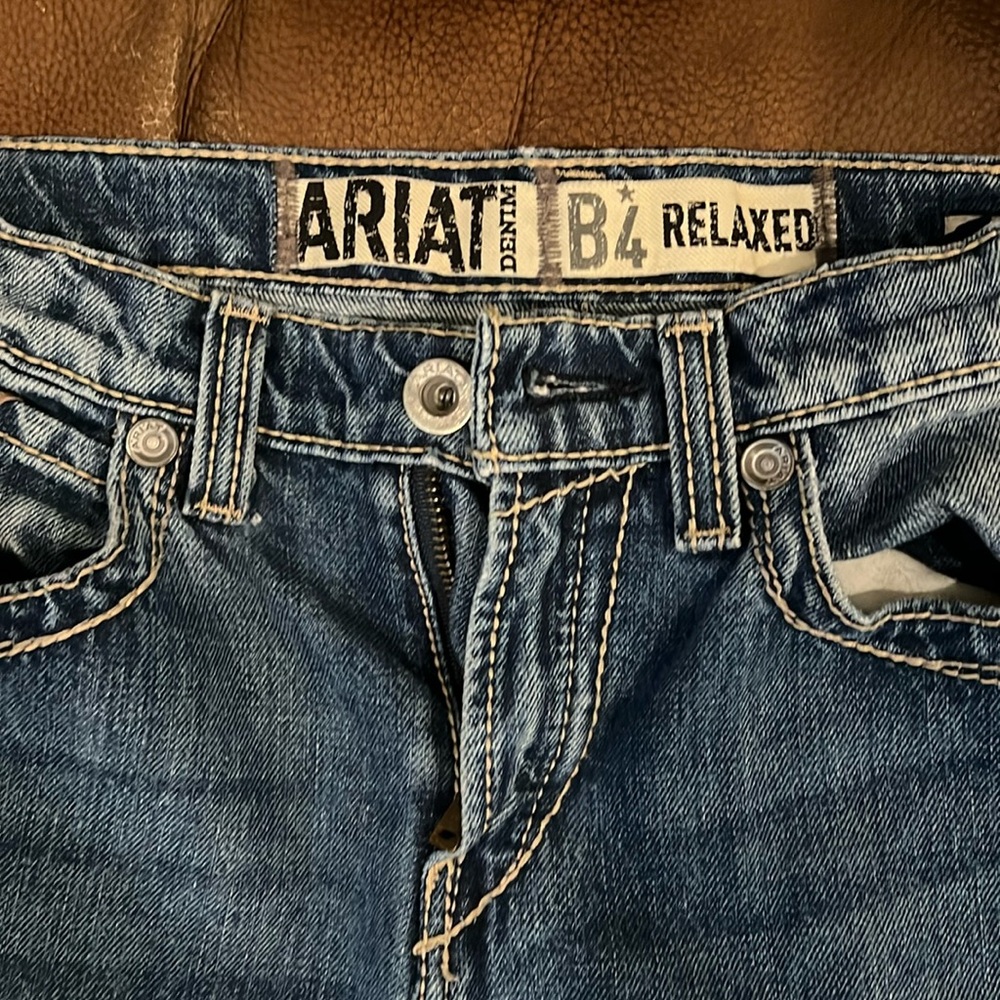 Ariat B4 relaxed jean. Bootcut size 16